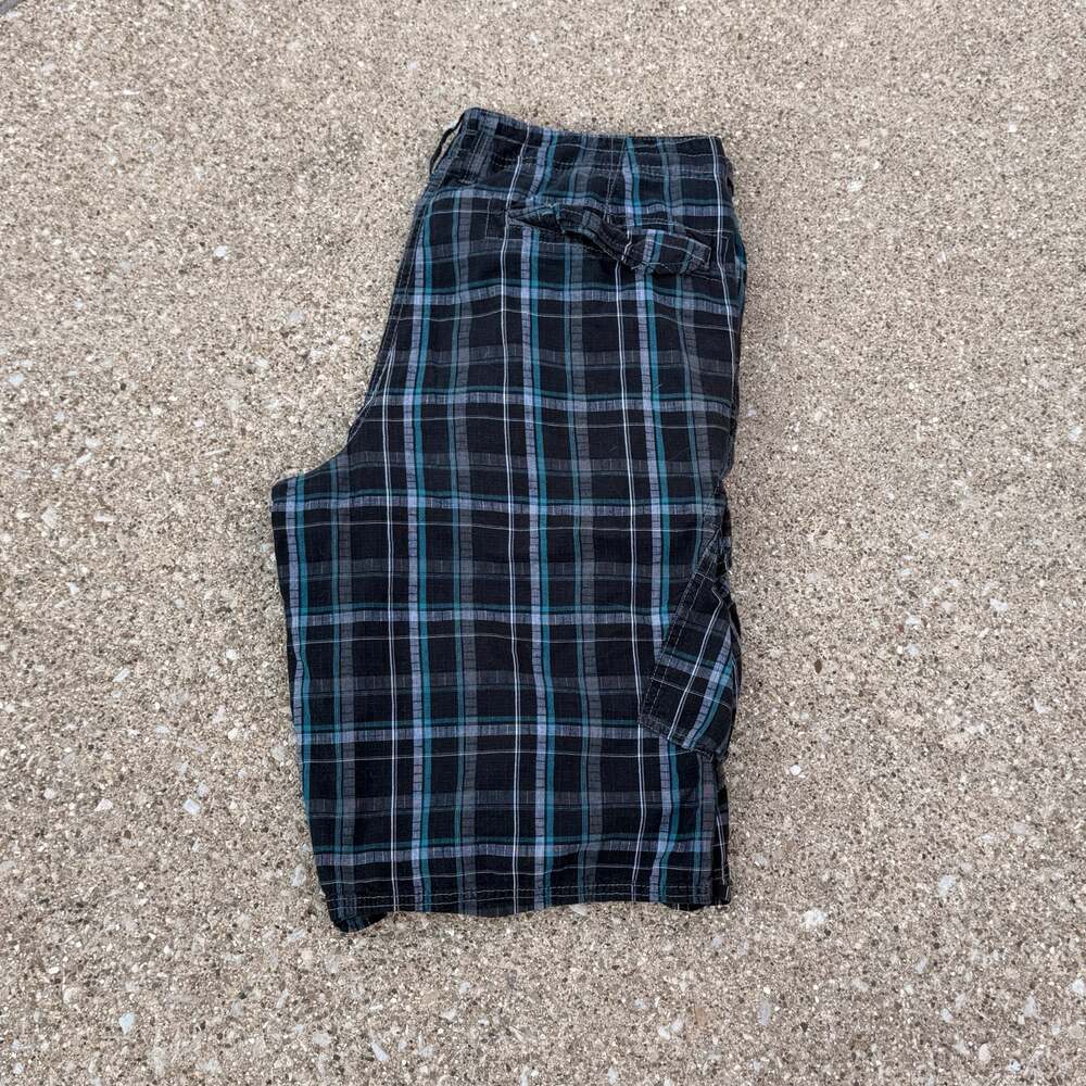Helix Men's Plaid Cargo Shorts Size 36
